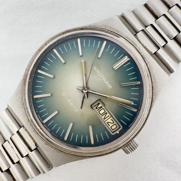 Waltham Accessories - Vintage Waltham Men's Quartz Wristwatch ESA 9183 Stainless Steel Swiss w Band